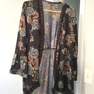 Floral cardigan 🌻🌼🌸